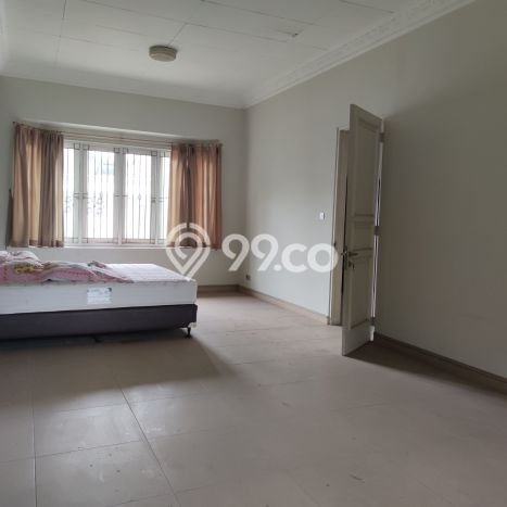 Dijual Rumah Mewah Elegan Dengan View Cantik di Sektor 3 - Bintaro, Jakarta Selatan Dijual Rumah Mewah Elegan Dengan View Cantik di Sektor 3 - Bintaro, Jakarta Selatan