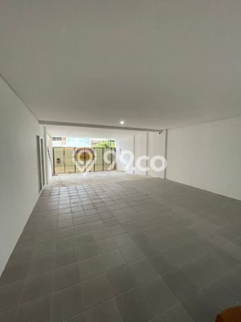 For Sale! Premium House LT 145m2 Desain Elegan di Pulomas For Sale! Premium House LT 145m2 Desain Elegan di Pulomas
