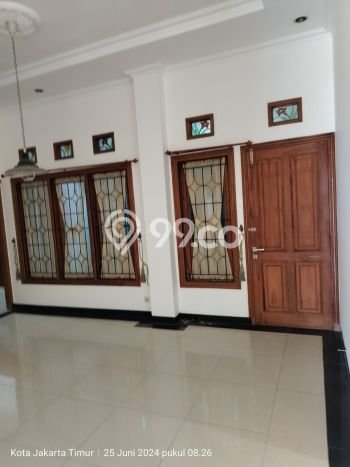 Siap Huni Rumah Mewah 5 Kamar di Ciracas Dekat ke Mana Saja Siap Huni Rumah Mewah 5 Kamar di Ciracas Dekat ke Mana Saja