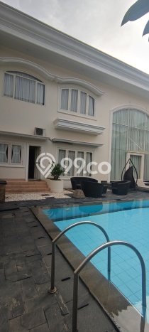 Rumah Mewah LB 349m2 Siap Huni Desain Elegan di Raffles Hills, Jakarta Timur Rumah Mewah LB 349m2 Siap Huni Desain Elegan di Raffles Hills, Jakarta Timur