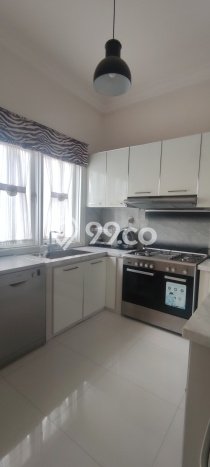 Rumah Mewah LB 349m2 Siap Huni Desain Elegan di Raffles Hills, Jakarta Timur Rumah Mewah LB 349m2 Siap Huni Desain Elegan di Raffles Hills, Jakarta Timur