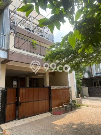 Rumah Modern Minimalis 5 KT Bisa Langsung Pindah di Gunung Putri Rumah Modern Minimalis 5 KT Bisa Langsung Pindah di Gunung Putri