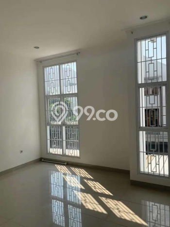 Dijual Rumah Mewah Exclusive di Kebon Jeruk, Jakarta Barat Dijual Rumah Mewah Exclusive di Kebon Jeruk, Jakarta Barat