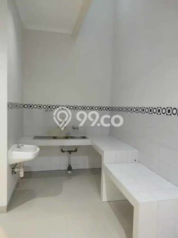 HARGA SPESIAL! Rumah di Duri Kepa, Dekat Pusat Kota, 3 KT, Luas 90m² Bangunan 120m² HARGA SPESIAL! Rumah di Duri Kepa, Dekat Pusat Kota, 3 KT, Luas 90m² Bangunan 120m²