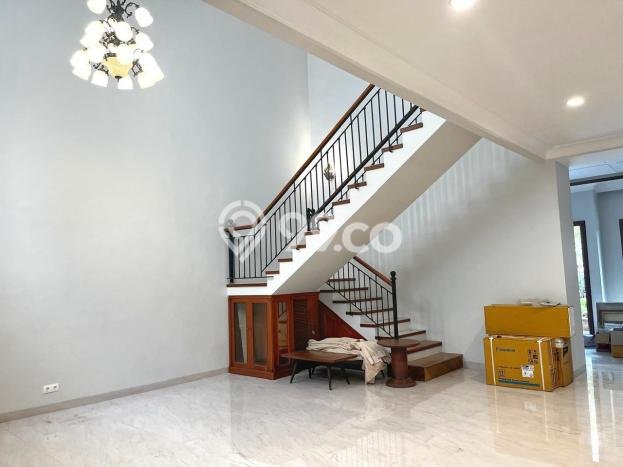 Rumah sewa siap huni 3 KT di Pondok Indah, Jakarta Selatan Rumah sewa siap huni 3 KT di Pondok Indah, Jakarta Selatan