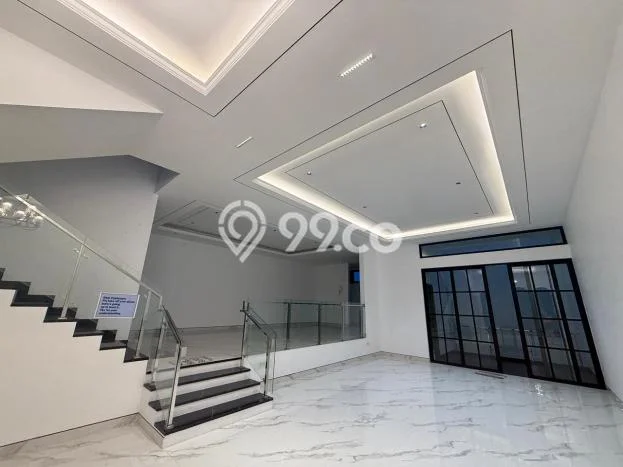 Rumah Mewah LB 490m2 Siap Huni Desain Elegan di Batam Centre, Batam Rumah Mewah LB 490m2 Siap Huni Desain Elegan di Batam Centre, Batam