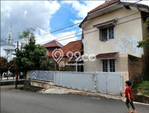Rumah Strategis Minimalis Lb 190m2 di Cimahi Utara, Cimahi Rumah Strategis Minimalis Lb 190m2 di Cimahi Utara, Cimahi
