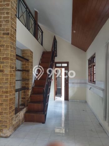 For Sale! Premium House LT 200m2 Desain Elegan di Cigadung For Sale! Premium House LT 200m2 Desain Elegan di Cigadung