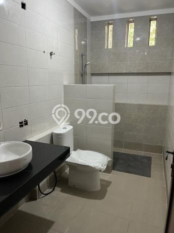 Rumah sewa siap huni 5 KT di Setiabudi, Bandung Rumah sewa siap huni 5 KT di Setiabudi, Bandung