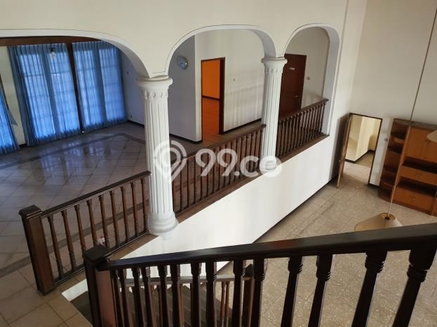 Rumah sewa siap huni 5 KT di Setiabudi, Bandung Rumah sewa siap huni 5 KT di Setiabudi, Bandung
