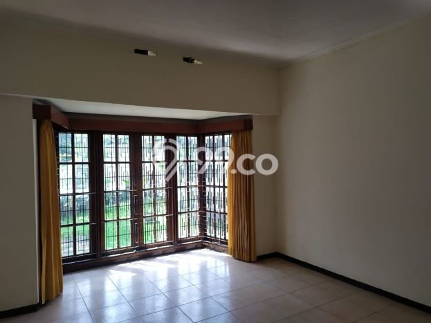 Rumah sewa siap huni 5 KT di Setiabudi, Bandung Rumah sewa siap huni 5 KT di Setiabudi, Bandung