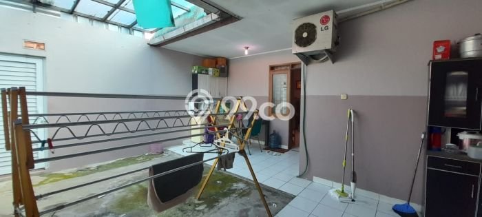 Jual Rumah Strategis Bagus Punya 2 KT di Antapani Bandung - Jual Rumah Strategis Bagus Punya 2 KT di Antapani Bandung -
