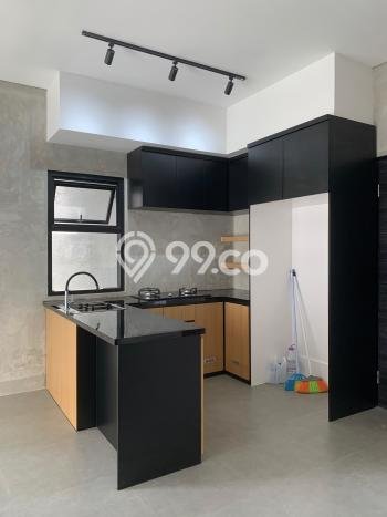 Rumah Area Strategis di Arcamanik, Bandung, LT 141m2m² LB 168m2m² Rumah Area Strategis di Arcamanik, Bandung, LT 141m2m² LB 168m2m²