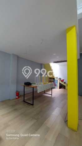 Unit Kost Dijual di Tubagus Ismail dengan 21 Kamar Kawasan Ramai Unit Kost Dijual di Tubagus Ismail dengan 21 Kamar Kawasan Ramai