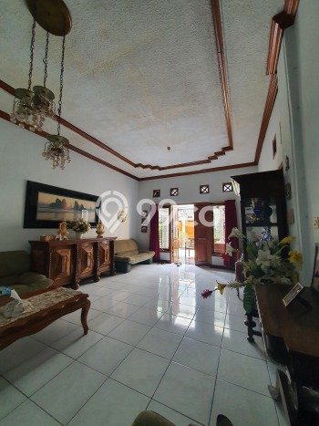 Rumah di Buah Batu, Bandung, LT 488m2m² LB 408m2m² - INVESTASI TERBAIK! Rumah di Buah Batu, Bandung, LT 488m2m² LB 408m2m² - INVESTASI TERBAIK!