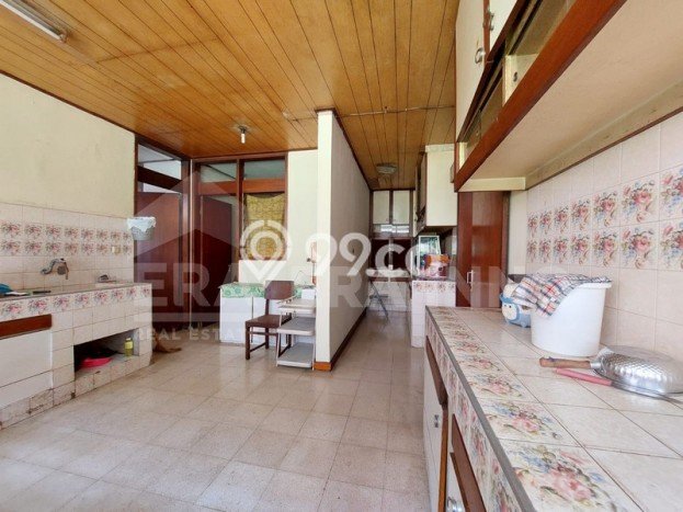 Siap Huni Rumah Mewah 7 Kamar di Bandung Wetan Dekat ke Mana Pun Siap Huni Rumah Mewah 7 Kamar di Bandung Wetan Dekat ke Mana Pun