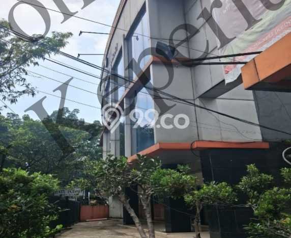 LOKASI PREMIUM! Komersial di , Luas 150m2m², Jalan Strategis LOKASI PREMIUM! Komersial di , Luas 150m2m², Jalan Strategis