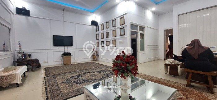 Rumah Minimalis 5 KT LT 200m2 di Buah Batu Rumah Minimalis 5 KT LT 200m2 di Buah Batu