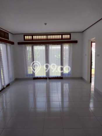Hunian Cantik Modern Lb 150m2 di Cimahi Utara, Cimahi Hunian Cantik Modern Lb 150m2 di Cimahi Utara, Cimahi