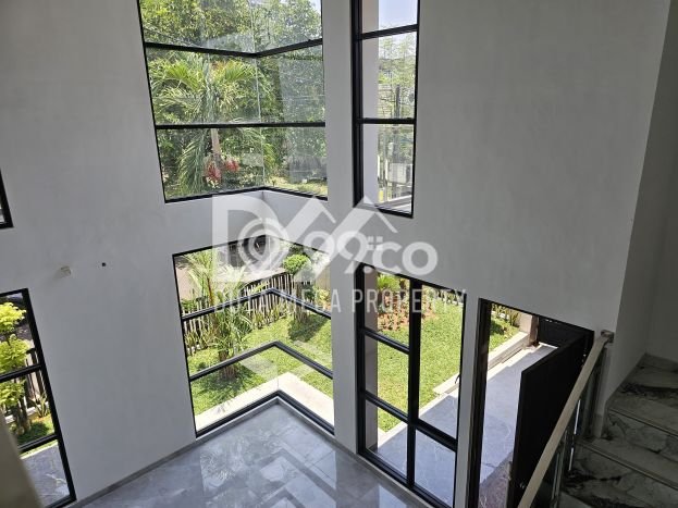 Rumah Elit Modern Siap Huni di Sektor 9-Bintaro Tangerang Selatan Rumah Elit Modern Siap Huni di Sektor 9-Bintaro Tangerang Selatan