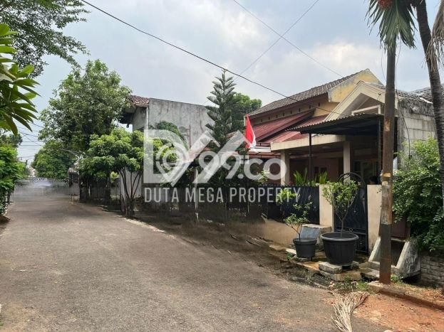 Rumah Modern 3 KT di Graha Raya Tangerang Selatan Semi Furnished Rumah Modern 3 KT di Graha Raya Tangerang Selatan Semi Furnished