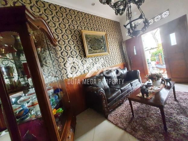 Rumah Modern 3 KT di Graha Raya Tangerang Semi Furnished Rumah Modern 3 KT di Graha Raya Tangerang Semi Furnished