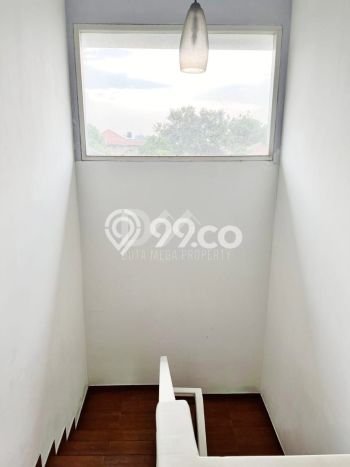 Hunian Elit LB 350m2 Siap Huni Desain Elegan di Rempoa, Tangerang Hunian Elit LB 350m2 Siap Huni Desain Elegan di Rempoa, Tangerang