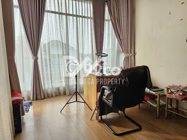 Rumah Elit LB 350m2 Siap Pakai Desain Elegan di BSD Nusaloka, Tangerang Rumah Elit LB 350m2 Siap Pakai Desain Elegan di BSD Nusaloka, Tangerang