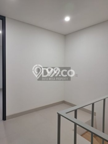 Rumah Strategis Modern Lb 90m2 di Cisauk, Tangerang Rumah Strategis Modern Lb 90m2 di Cisauk, Tangerang