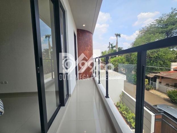 Hunian Nyaman Asri 3 KT Siap Pakai di Graha Raya Tangerang Hunian Nyaman Asri 3 KT Siap Pakai di Graha Raya Tangerang