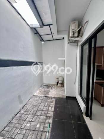 Rumah Modern 3 KT di Bintaro Tangerang Selatan Semi Furnished Rumah Modern 3 KT di Bintaro Tangerang Selatan Semi Furnished