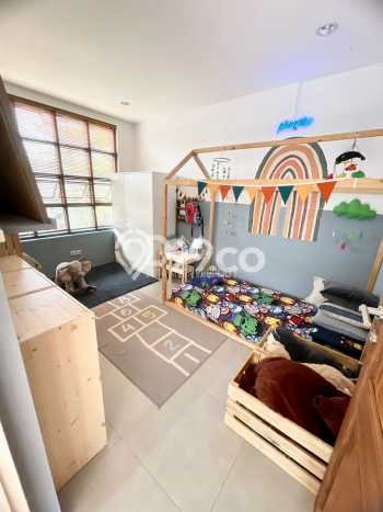 Ready to Use! Luxury House LT 234m2 Desain Elegan di Veteran Ready to Use! Luxury House LT 234m2 Desain Elegan di Veteran