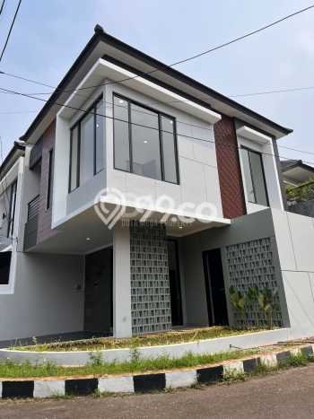 Hunian Mewah LB 128m2 Siap Pakai Desain Elegan di Sektor 9-Bintaro, Tangerang Selatan Hunian Mewah LB 128m2 Siap Pakai Desain Elegan di Sektor 9-Bintaro, Tangerang Selatan