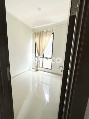 Rumah Luas Asri 3 KT Siap Huni di Graha Raya Tangerang Selatan Rumah Luas Asri 3 KT Siap Huni di Graha Raya Tangerang Selatan