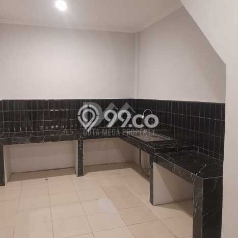 Rumah Strategis Modern Lb 84m2 di Serpong Utara, Tangerang Selatan Rumah Strategis Modern Lb 84m2 di Serpong Utara, Tangerang Selatan