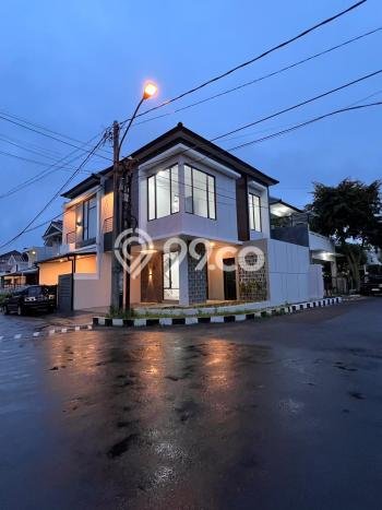 Hunian Mewah LB 128m2 Siap Pakai Desain Elegan di Sektor 9-Bintaro, Tangerang Selatan Hunian Mewah LB 128m2 Siap Pakai Desain Elegan di Sektor 9-Bintaro, Tangerang Selatan