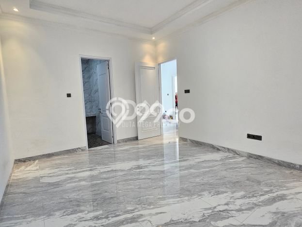 Dijual Rumah Mewah Megah Dengan View Cantik di Sektor 9-Bintaro, Tangerang Selatan Dijual Rumah Mewah Megah Dengan View Cantik di Sektor 9-Bintaro, Tangerang Selatan