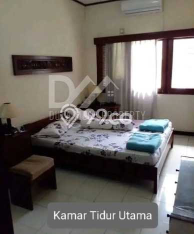 Rumah LT 300m2m² / LB 150m2m² di Kawasan , Jakarta Selatan Rumah LT 300m2m² / LB 150m2m² di Kawasan , Jakarta Selatan