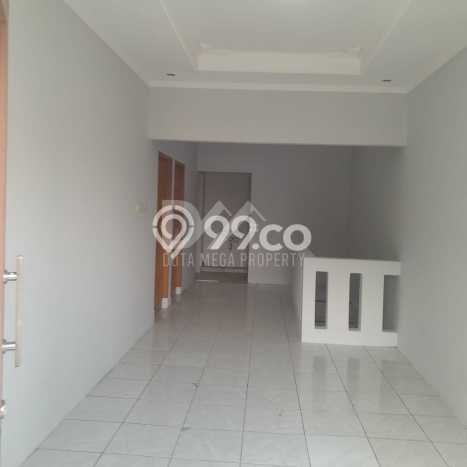 Rumah Strategis Modern Lb 84m2 di Serpong Utara, Tangerang Selatan Rumah Strategis Modern Lb 84m2 di Serpong Utara, Tangerang Selatan