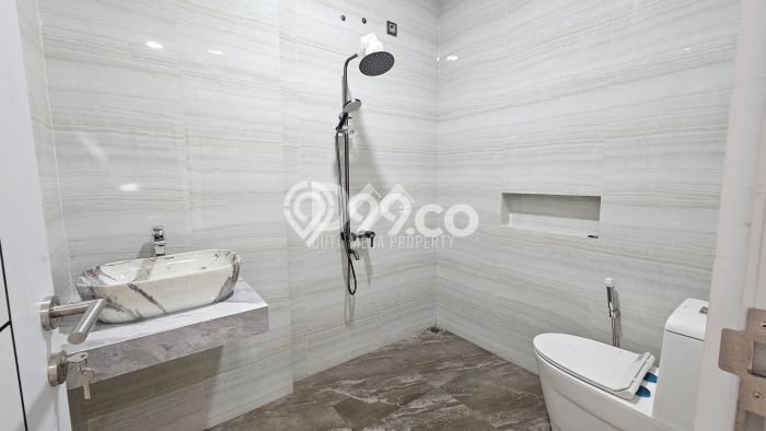 Dijual Rumah Mewah Elegan Dengan View Cantik di Sektor 9-Bintaro, Tangerang Selatan Dijual Rumah Mewah Elegan Dengan View Cantik di Sektor 9-Bintaro, Tangerang Selatan