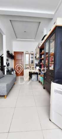 Rumah Elit Modern Siap Huni di Graha Raya Tangerang Selatan Rumah Elit Modern Siap Huni di Graha Raya Tangerang Selatan
