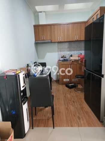 Rumah Modern 2 KT di Bintaro Tangerang Selatan Semi Furnished Rumah Modern 2 KT di Bintaro Tangerang Selatan Semi Furnished