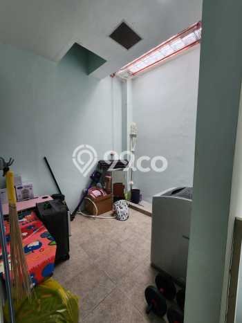 Rumah Modern 2 KT di Bintaro Tangerang Selatan Semi Furnished Rumah Modern 2 KT di Bintaro Tangerang Selatan Semi Furnished