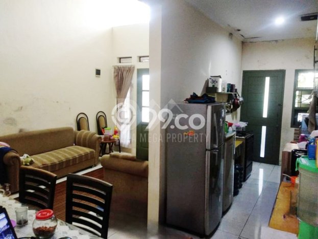 Rumah Luas Asri 3 KT Siap Huni di Graha Raya Tangerang Rumah Luas Asri 3 KT Siap Huni di Graha Raya Tangerang