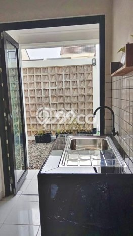 Rumah Modern 3 KT di Bintaro Jakarta Selatan Semi Furnished Rumah Modern 3 KT di Bintaro Jakarta Selatan Semi Furnished