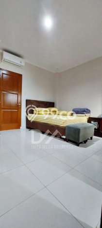 Rumah Luxury Modern Siap Huni di Bintaro Tangerang Selatan Rumah Luxury Modern Siap Huni di Bintaro Tangerang Selatan