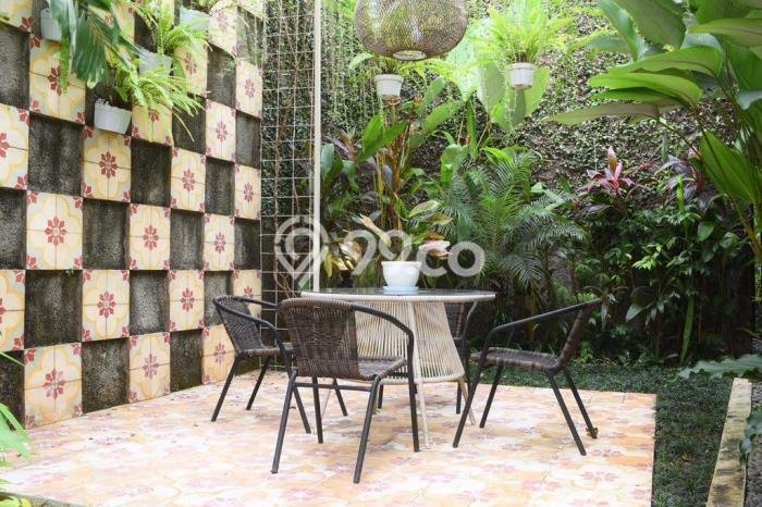 Rumah Mewah Siap Huni LT 1630m2 di Jagakarsa, Jakarta Selatan Rumah Mewah Siap Huni LT 1630m2 di Jagakarsa, Jakarta Selatan