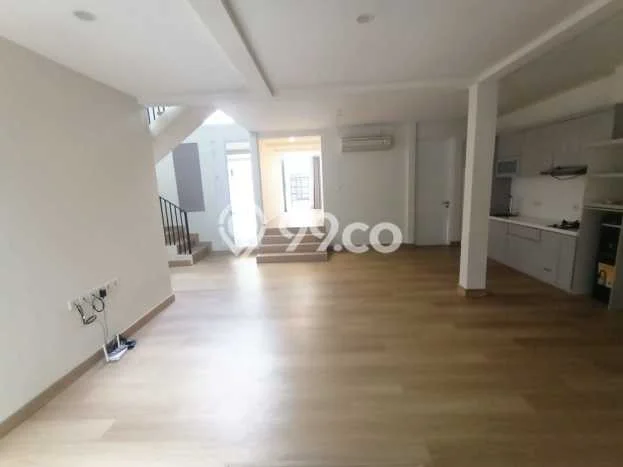Rumah Kontrakan Jakarta Selatan LT 160m2 LB 198m2 Area Pondok Indah Rumah Kontrakan Jakarta Selatan LT 160m2 LB 198m2 Area Pondok Indah