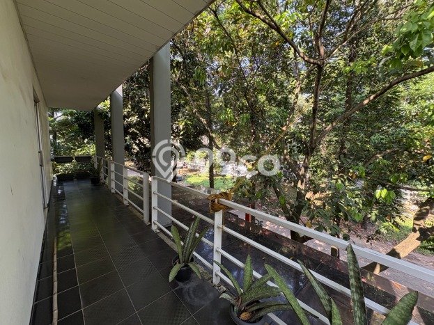 Jual Rumah Mewah Elegan Dengan View Cantik di BSD Kencana Loka, Tangerang Jual Rumah Mewah Elegan Dengan View Cantik di BSD Kencana Loka, Tangerang