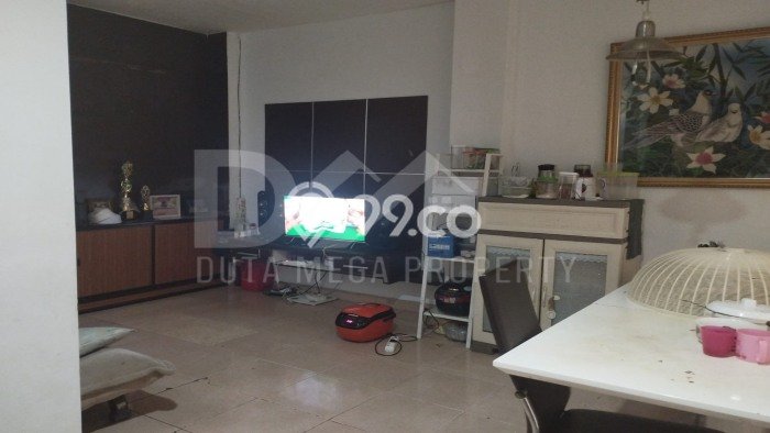 Rumah Minimalis 3 KT di Bintaro Tangerang Selatan Semi Furnished Rumah Minimalis 3 KT di Bintaro Tangerang Selatan Semi Furnished